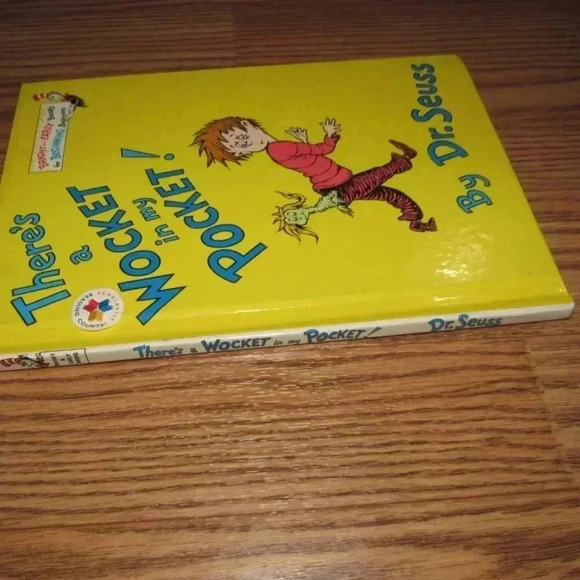 “THERE’S A WOCKET IN MY POCKET!” by Dr Seuss Bright and Early Hardcover Book - Picture 3 of 4